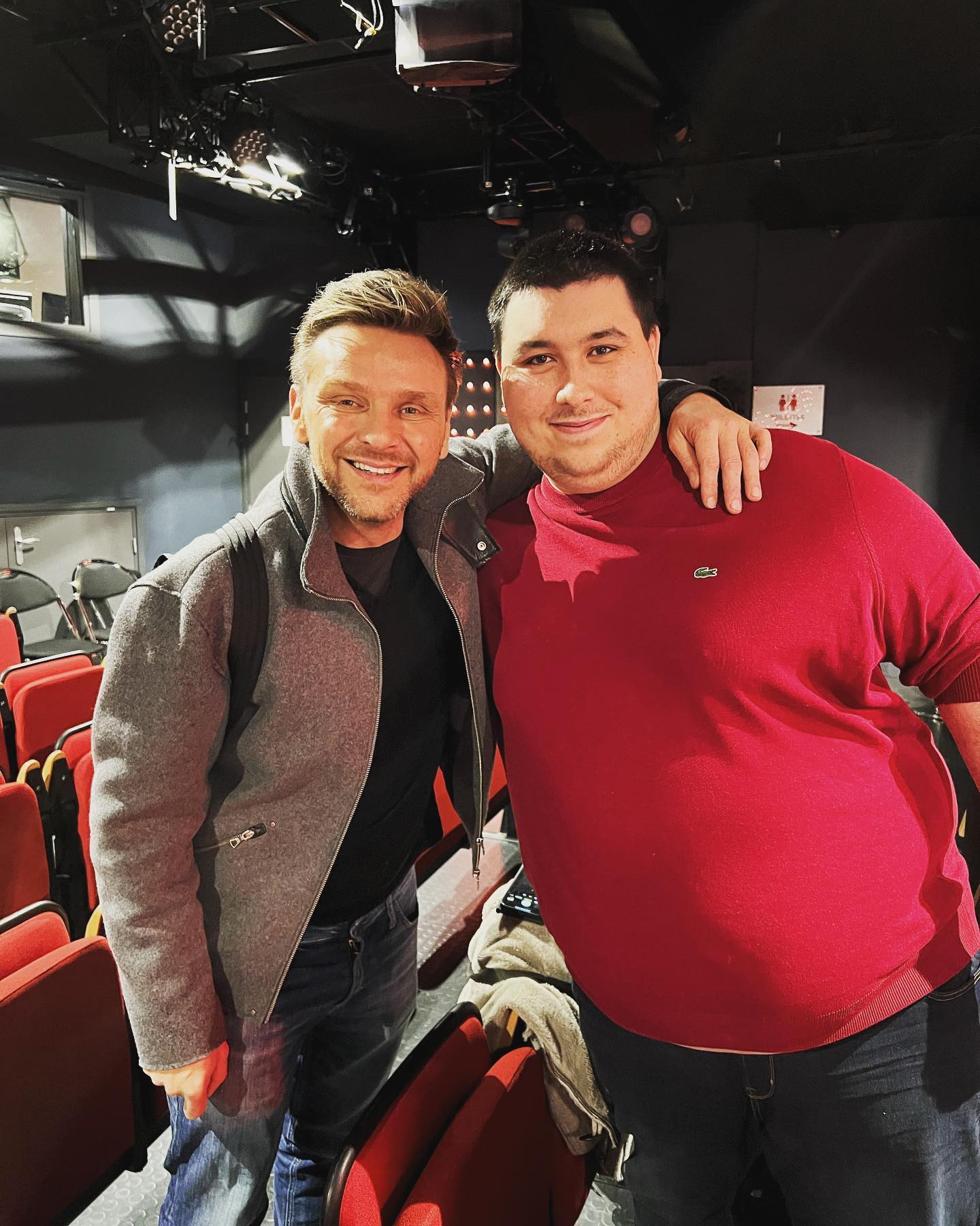 Mehdi Zoghbi avec Jeanfi Janssens dans les studios de RTL